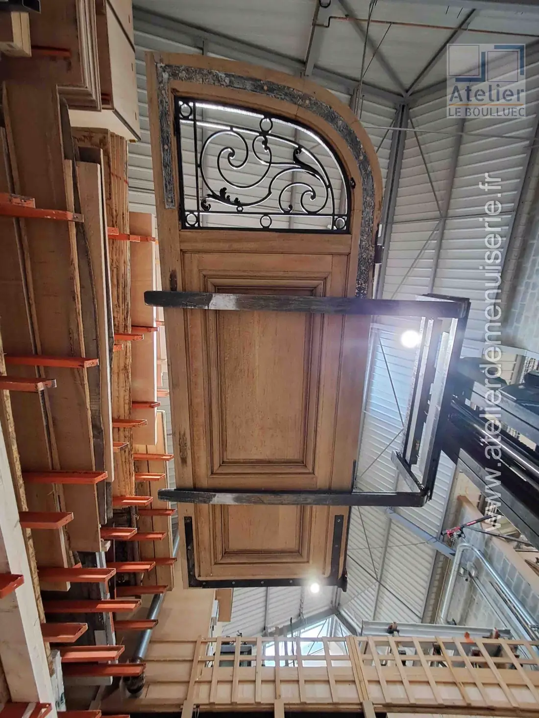 Porte cochère, 28 rue Galilée, Paris 16e — en atelier