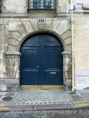 PORTE COCHERE 27 QUAI D\'ANJOU PARIS 4