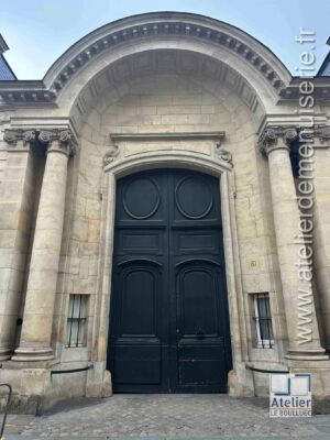 PORTE COCHERE 87 RUE DE GRENELLE PARIS 7